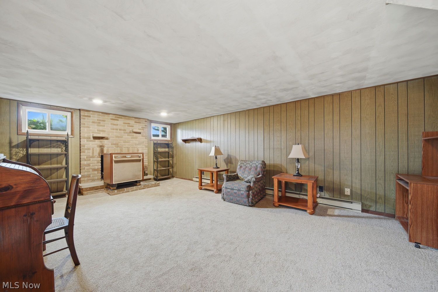 11251 NE Lynwood Drive NE Magnolia OH 44643