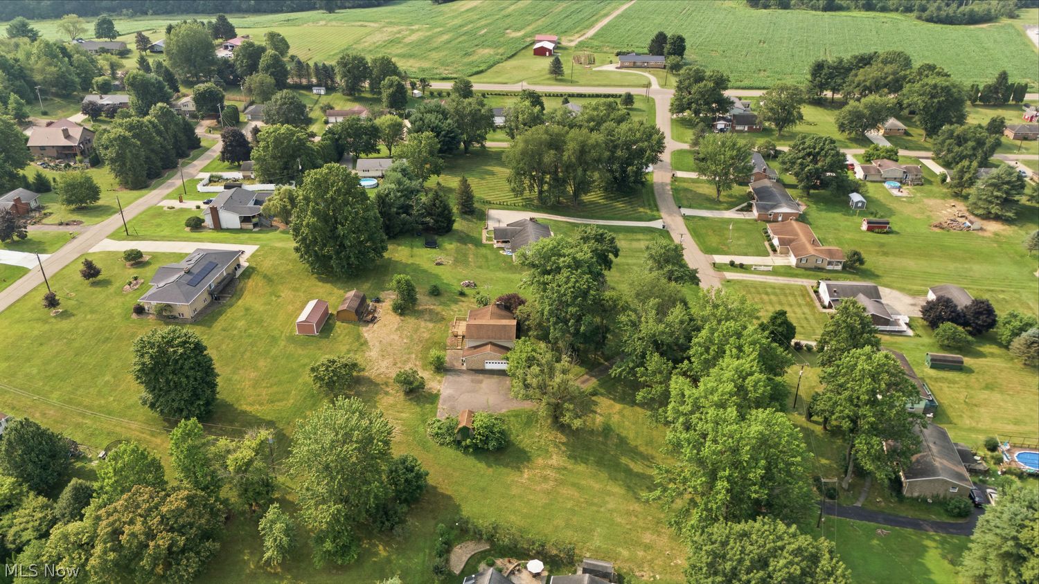 11251 NE Lynwood Drive NE Magnolia OH 44643