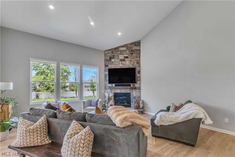 520 Forecastle Court Avon Lake OH 44012