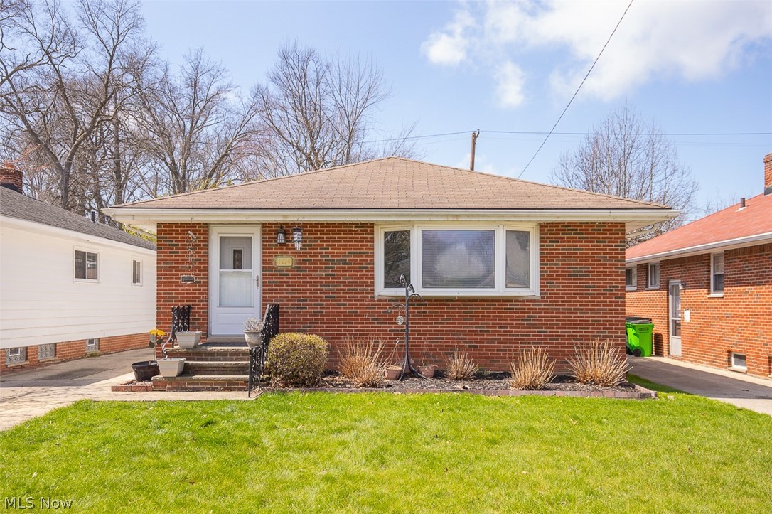 1114 Homestead Road South Euclid OH 44121