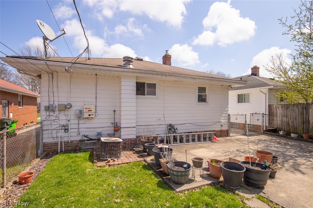 1114 Homestead Road South Euclid OH 44121