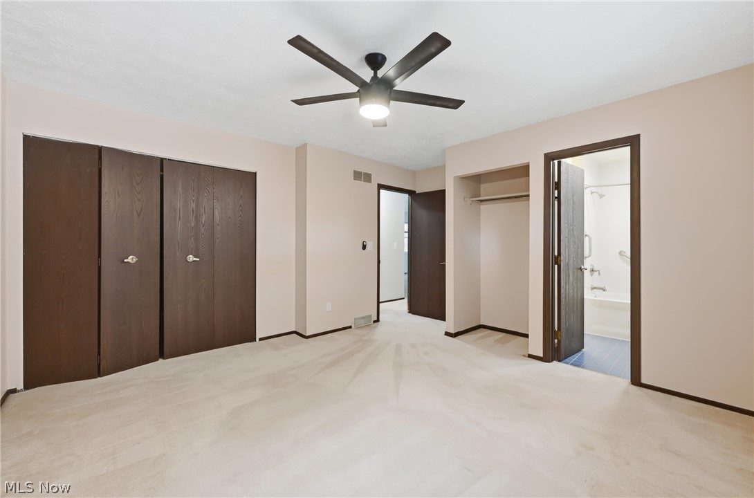 1159 Timbercrest Youngstown OH 44505