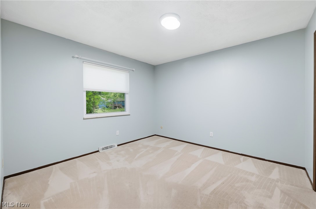 1159 Timbercrest Youngstown OH 44505