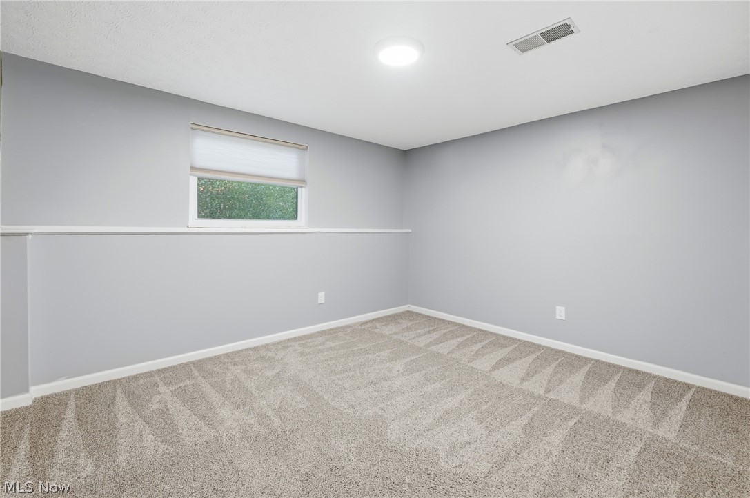 1159 Timbercrest Youngstown OH 44505