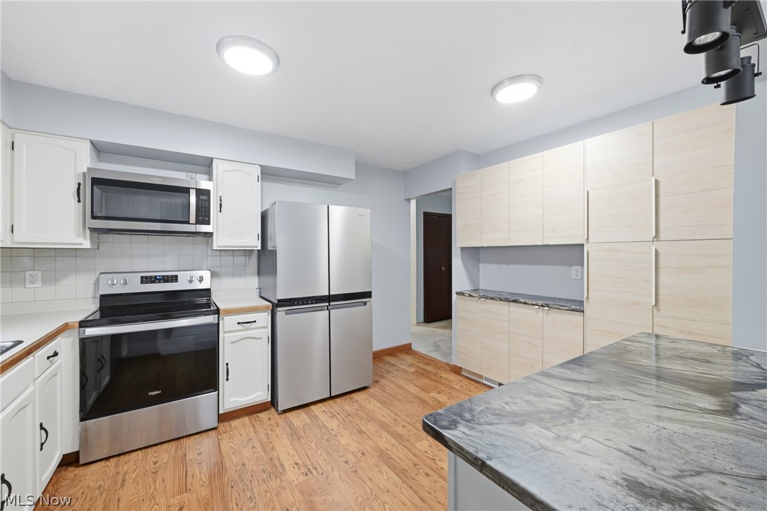 1159 Timbercrest Youngstown OH 44505