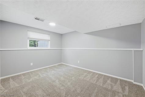 1159 Timbercrest Youngstown OH 44505