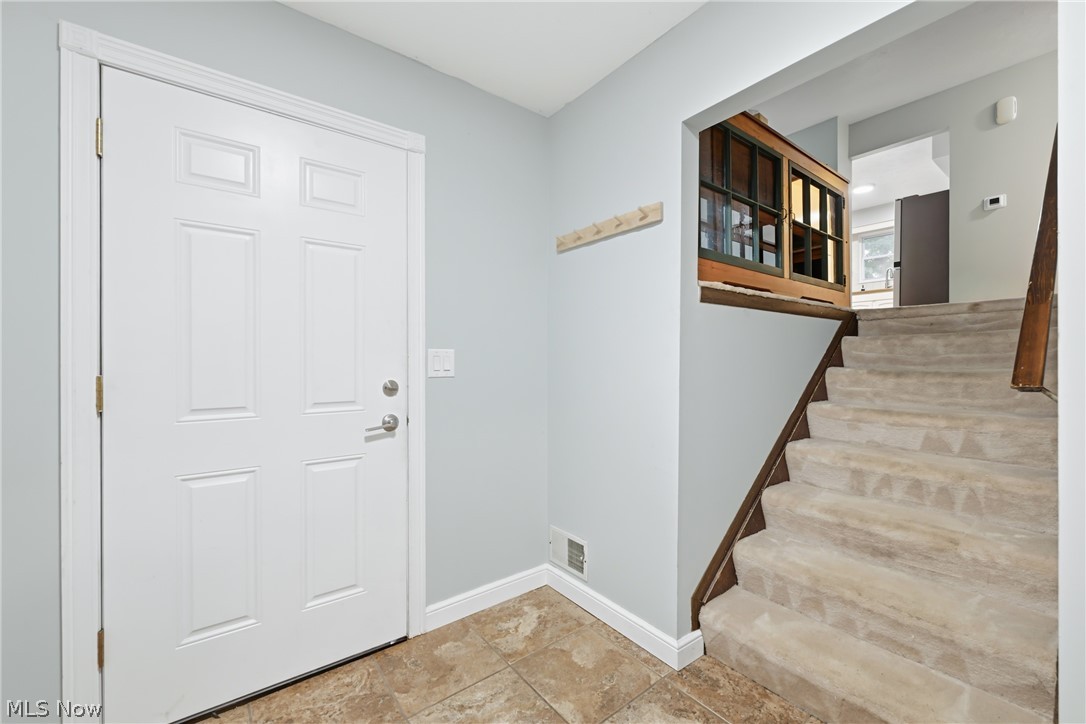 1159 Timbercrest Youngstown OH 44505