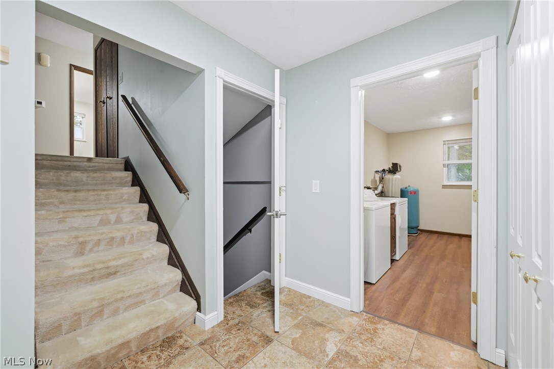 1159 Timbercrest Youngstown OH 44505