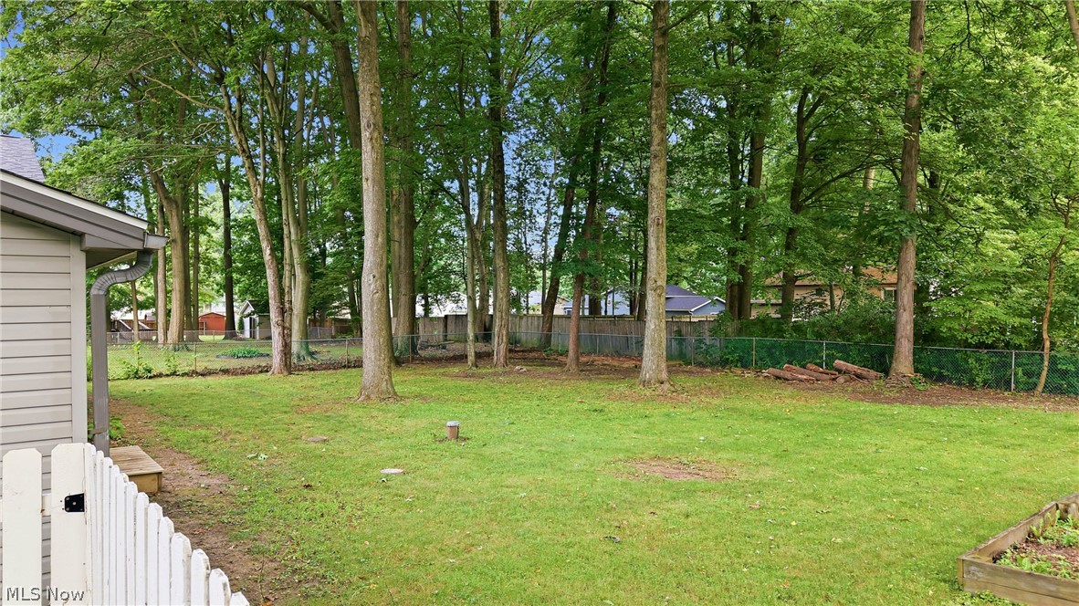 1159 Timbercrest Youngstown OH 44505