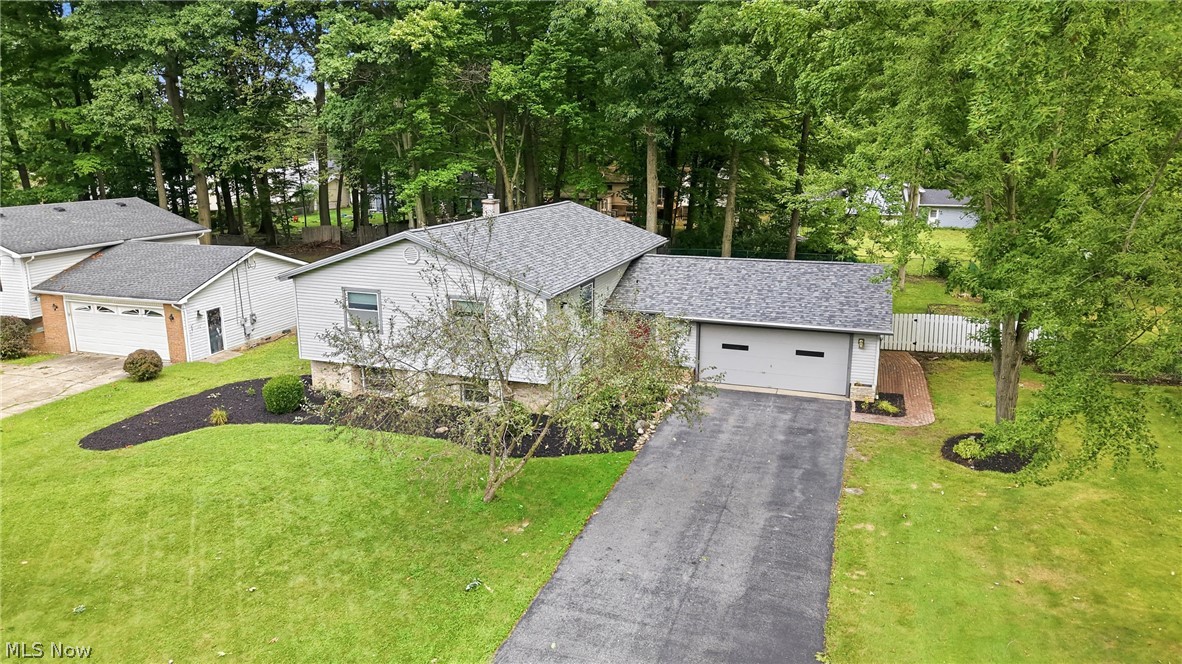 1159 Timbercrest Youngstown OH 44505