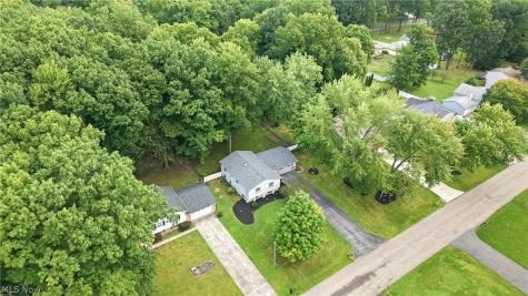1159 Timbercrest Youngstown OH 44505