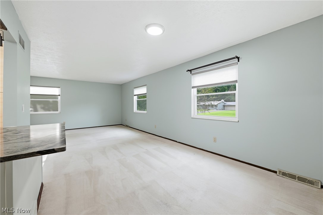 1159 Timbercrest Youngstown OH 44505
