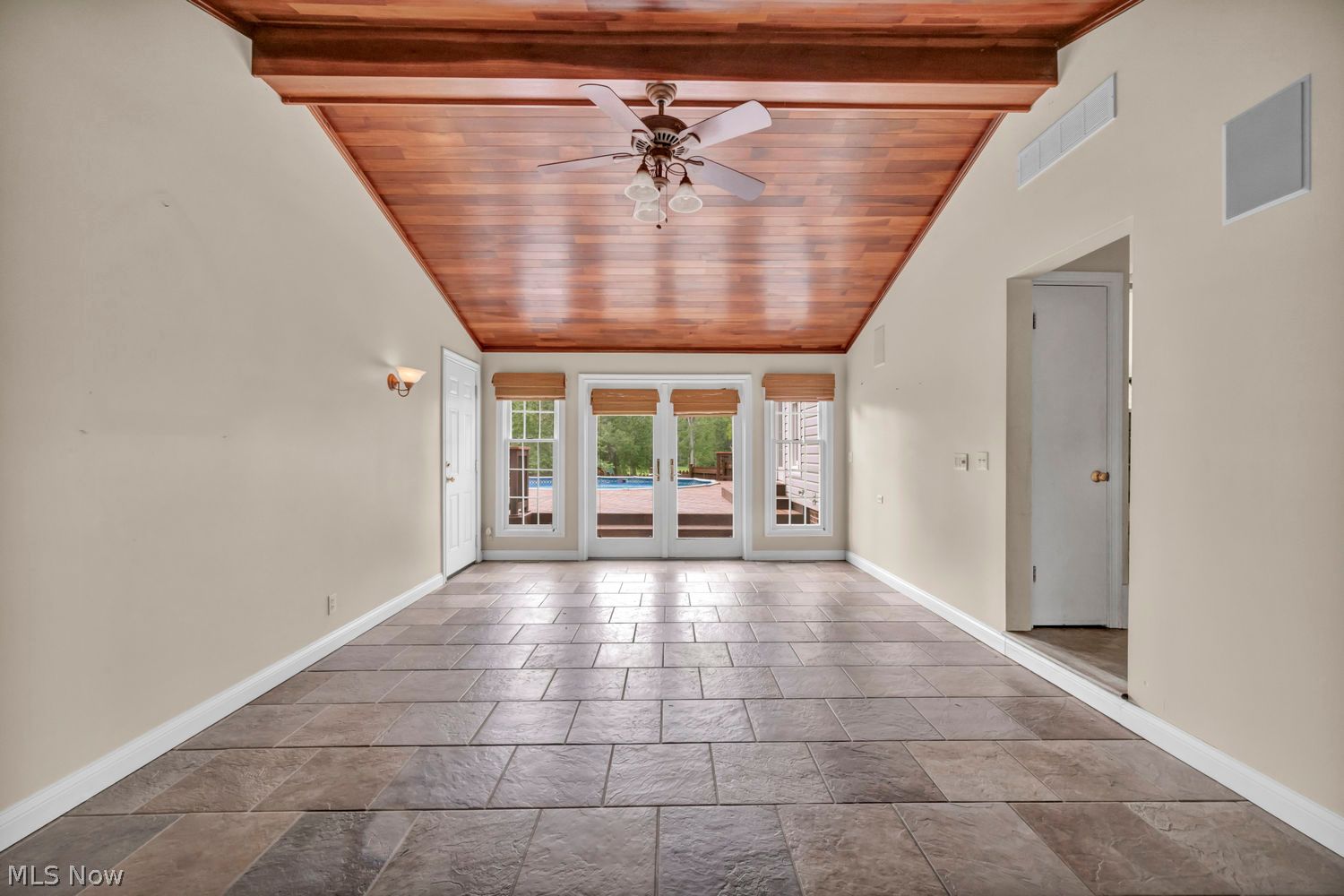 18514 Ridge Road North Royalton OH 44133