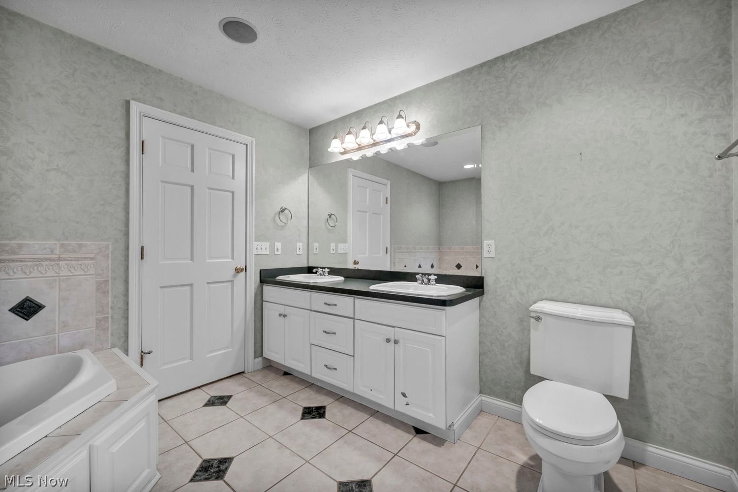 18514 Ridge Road North Royalton OH 44133