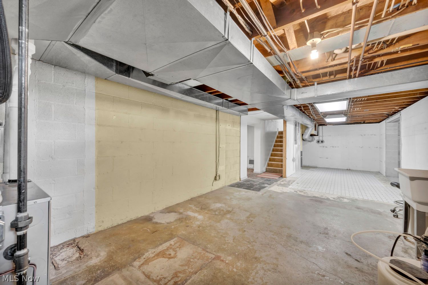 18514 Ridge Road North Royalton OH 44133