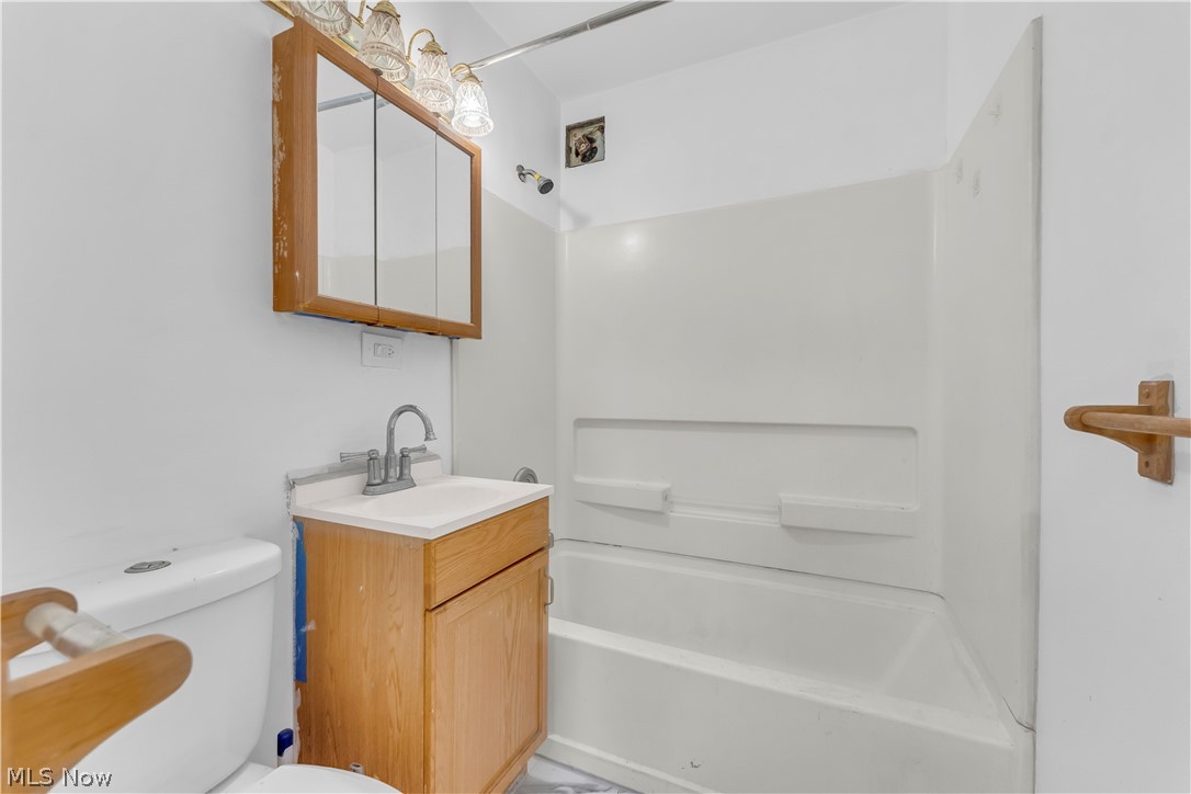 4758 E 88th Street Garfield Heights OH 44125