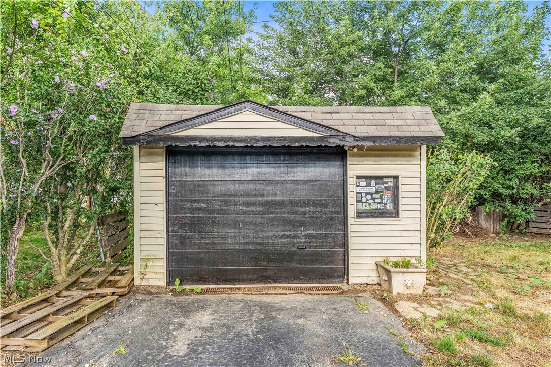 4758 E 88th Street Garfield Heights OH 44125