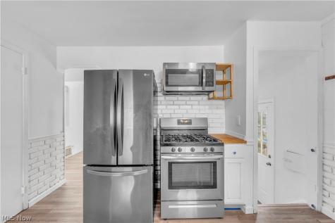 4758 E 88th Street Garfield Heights OH 44125