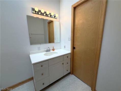 1157 Glenview Drive Mogadore OH 44260