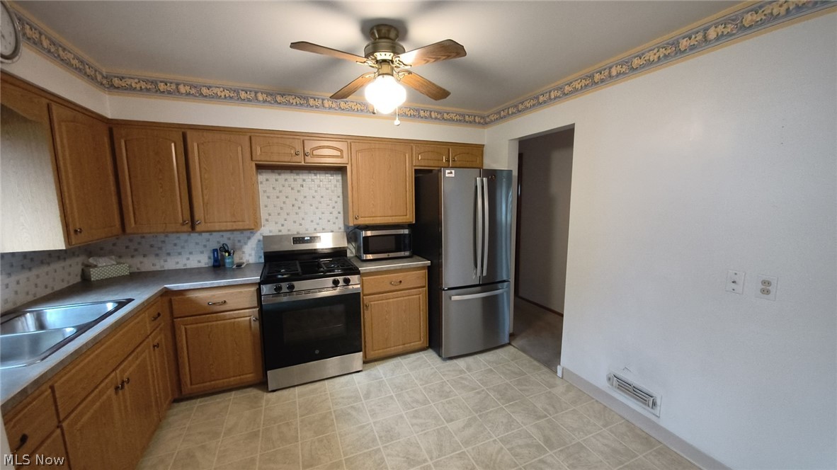 11531 Barrington Boulevard Parma Heights OH 44130