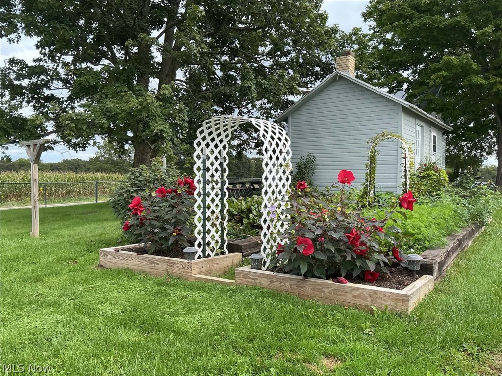25601 County Road 367 Walhonding OH 43843