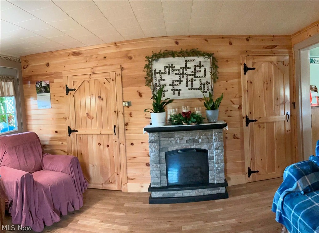 25601 County Road 367 Walhonding OH 43843