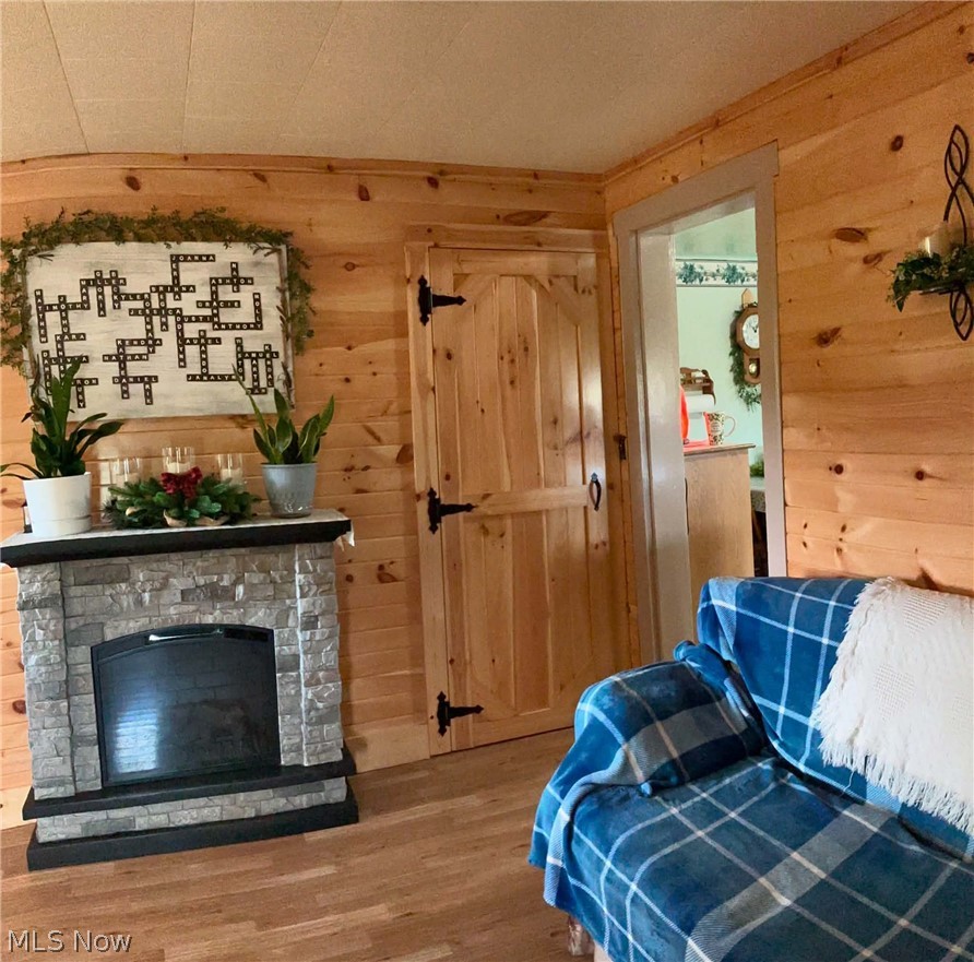 25601 County Road 367 Walhonding OH 43843