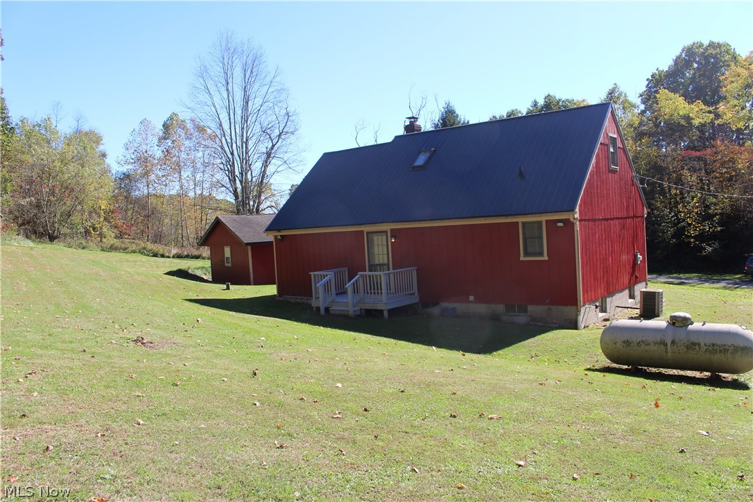 49410 Pioneer Road Negley OH 44441