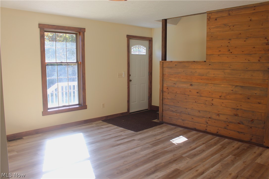 49410 Pioneer Road Negley OH 44441