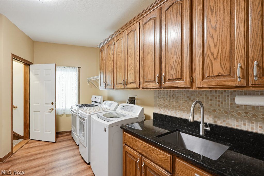 2080 Oxford Circle Hinckley OH 44233