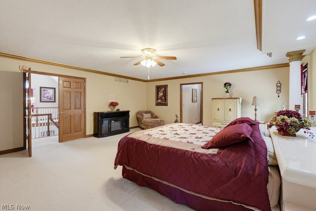 2080 Oxford Circle Hinckley OH 44233