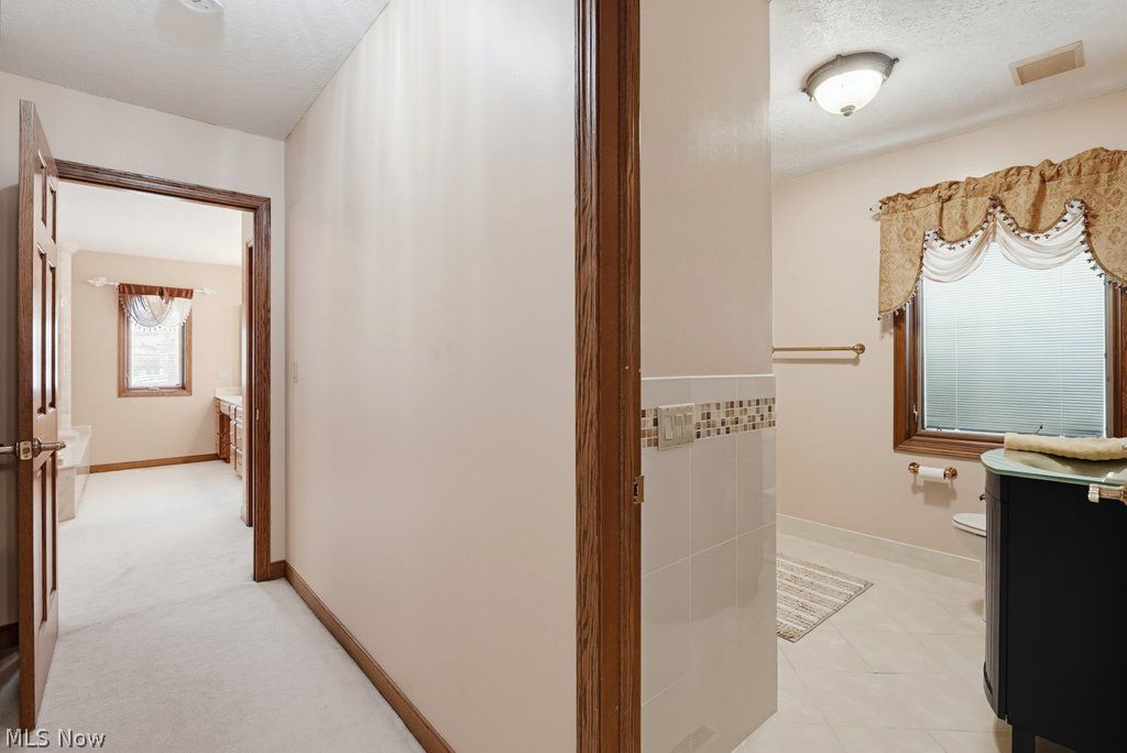2080 Oxford Circle Hinckley OH 44233