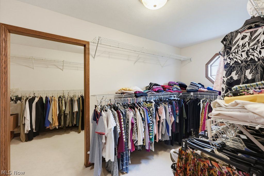 2080 Oxford Circle Hinckley OH 44233