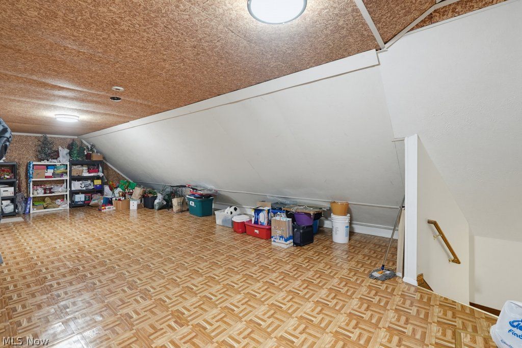 2080 Oxford Circle Hinckley OH 44233