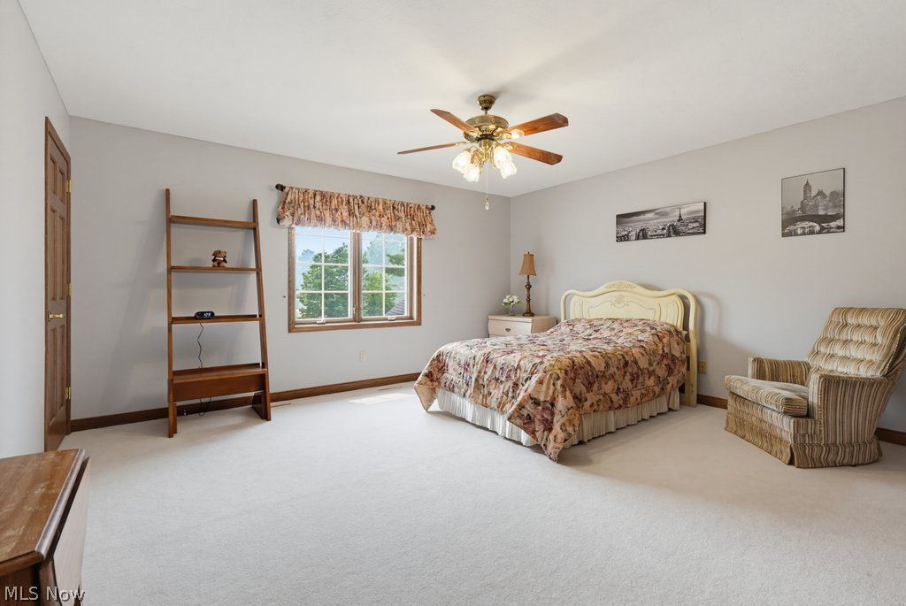 2080 Oxford Circle Hinckley OH 44233
