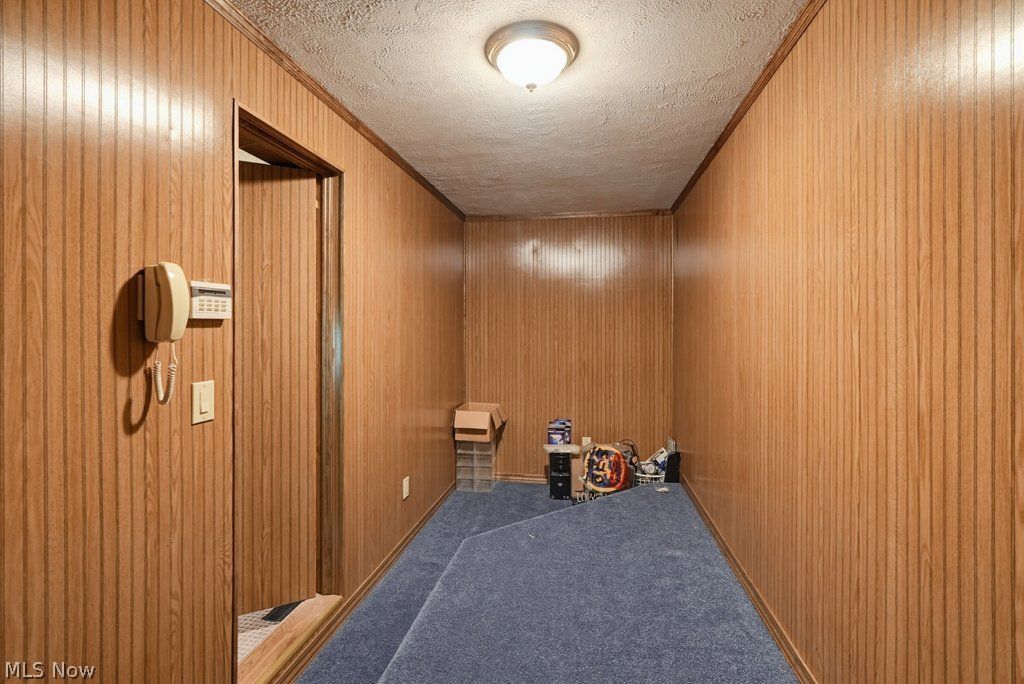 2080 Oxford Circle Hinckley OH 44233
