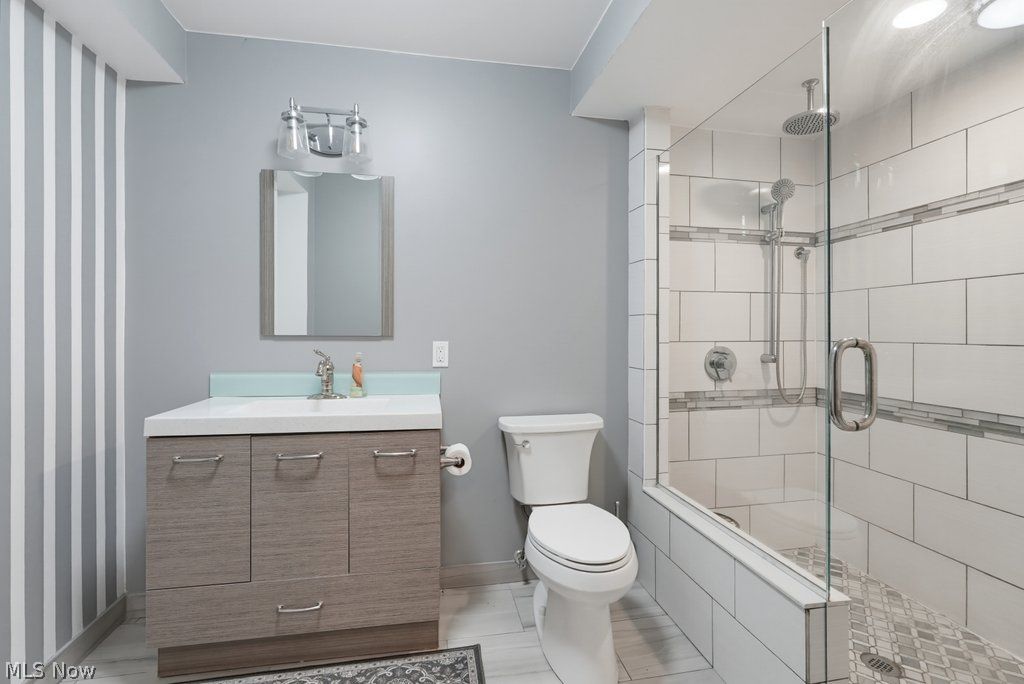 2080 Oxford Circle Hinckley OH 44233