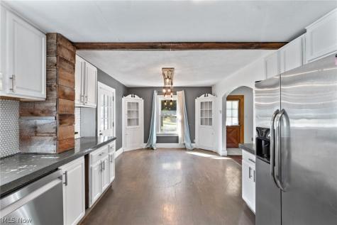 536 NW Jackson Avenue NW Massillon OH 44646