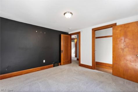 536 NW Jackson Avenue NW Massillon OH 44646