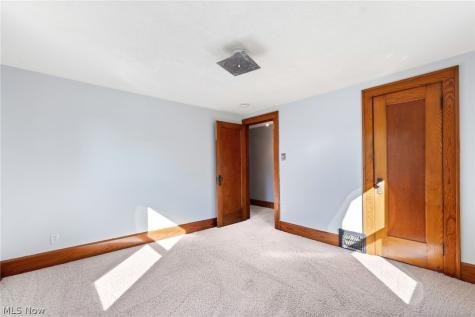 536 NW Jackson Avenue NW Massillon OH 44646