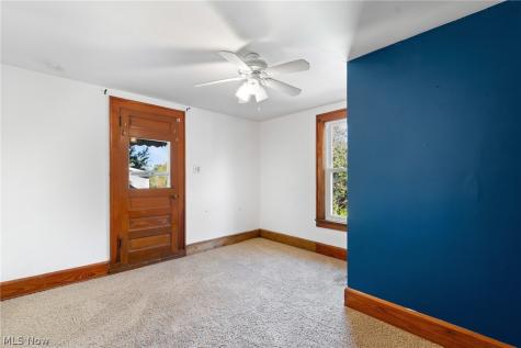 536 NW Jackson Avenue NW Massillon OH 44646