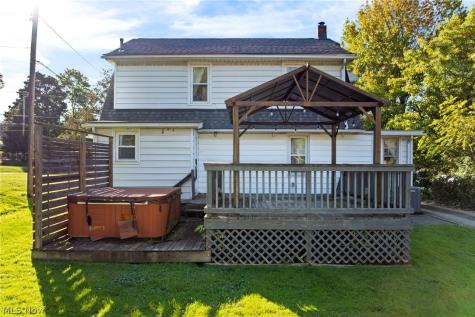 536 NW Jackson Avenue NW Massillon OH 44646