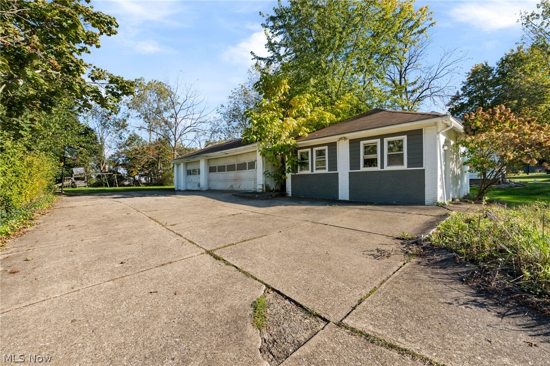 536 NW Jackson Avenue NW Massillon OH 44646