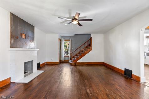 536 NW Jackson Avenue NW Massillon OH 44646