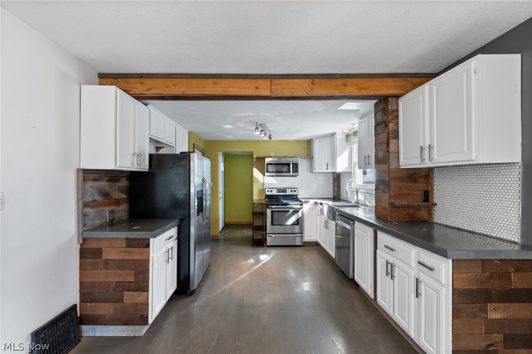 536 NW Jackson Avenue NW Massillon OH 44646