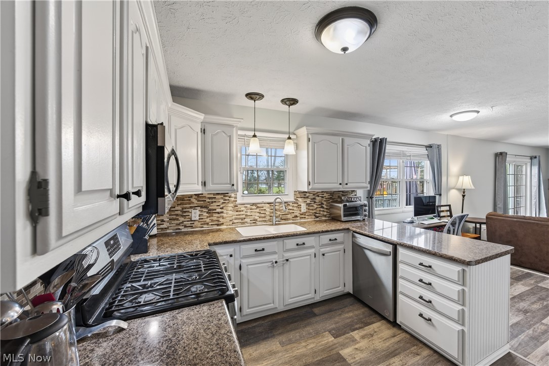 30 Chelmsford Drive Aurora OH 44202