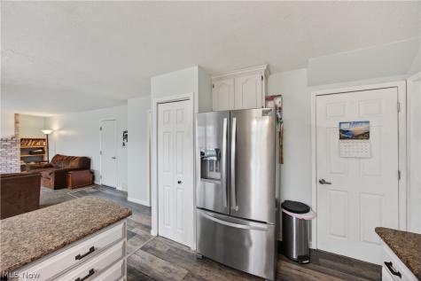 30 Chelmsford Drive Aurora OH 44202