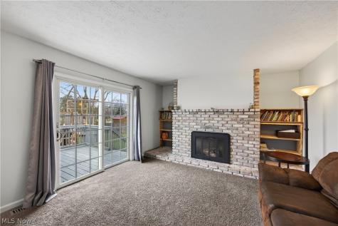 30 Chelmsford Drive Aurora OH 44202
