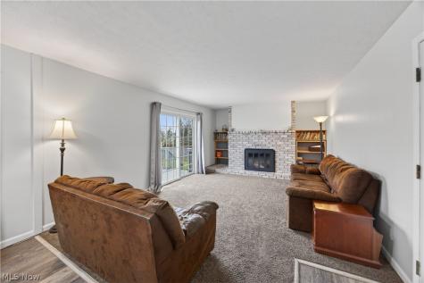 30 Chelmsford Drive Aurora OH 44202
