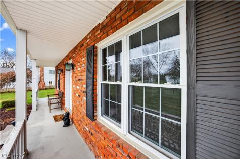 30 Chelmsford Drive Aurora OH 44202